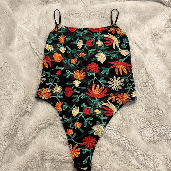 FP Carmen low-back bodysuit - Picture 2 of 4